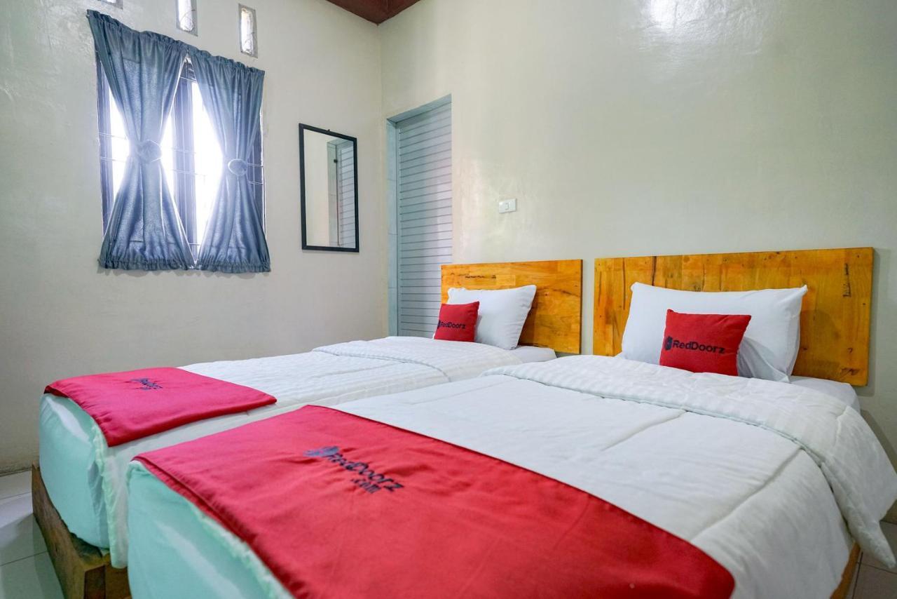 Reddoorz Syariah Near Bukit Teletubbies Padangsidempuan Hotel Buitenkant foto